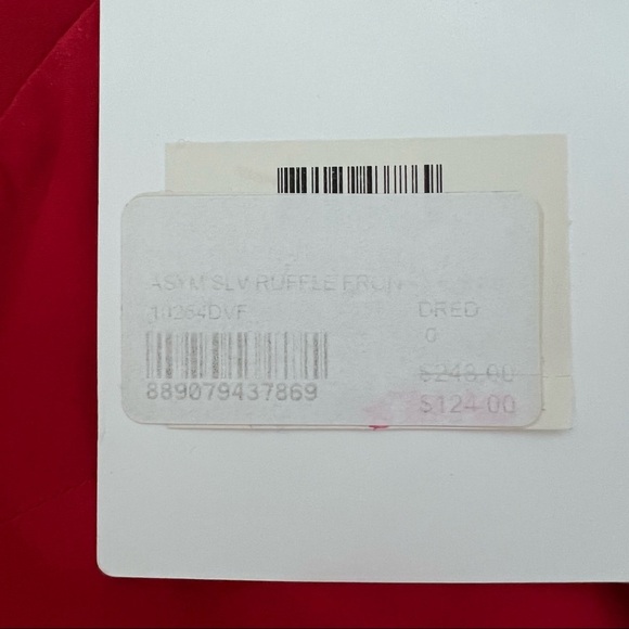 DIANE VON FURSTENBERG One Sleeve Red Blouse 100% Silk Size 0 - Picture 8 of 9